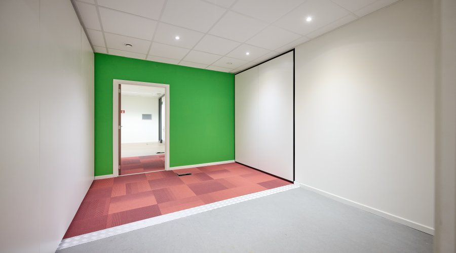 ROYALE 180 - Garden + ground floor