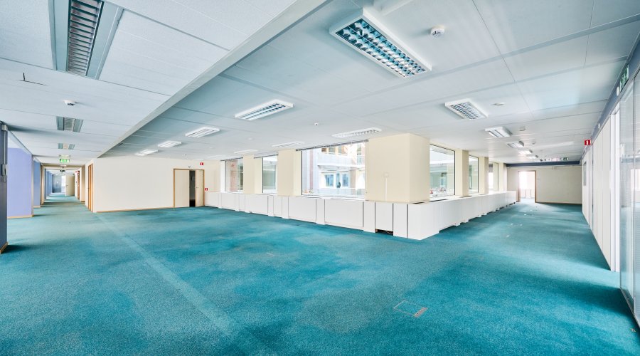 ROYALE 180 - 2nd floor